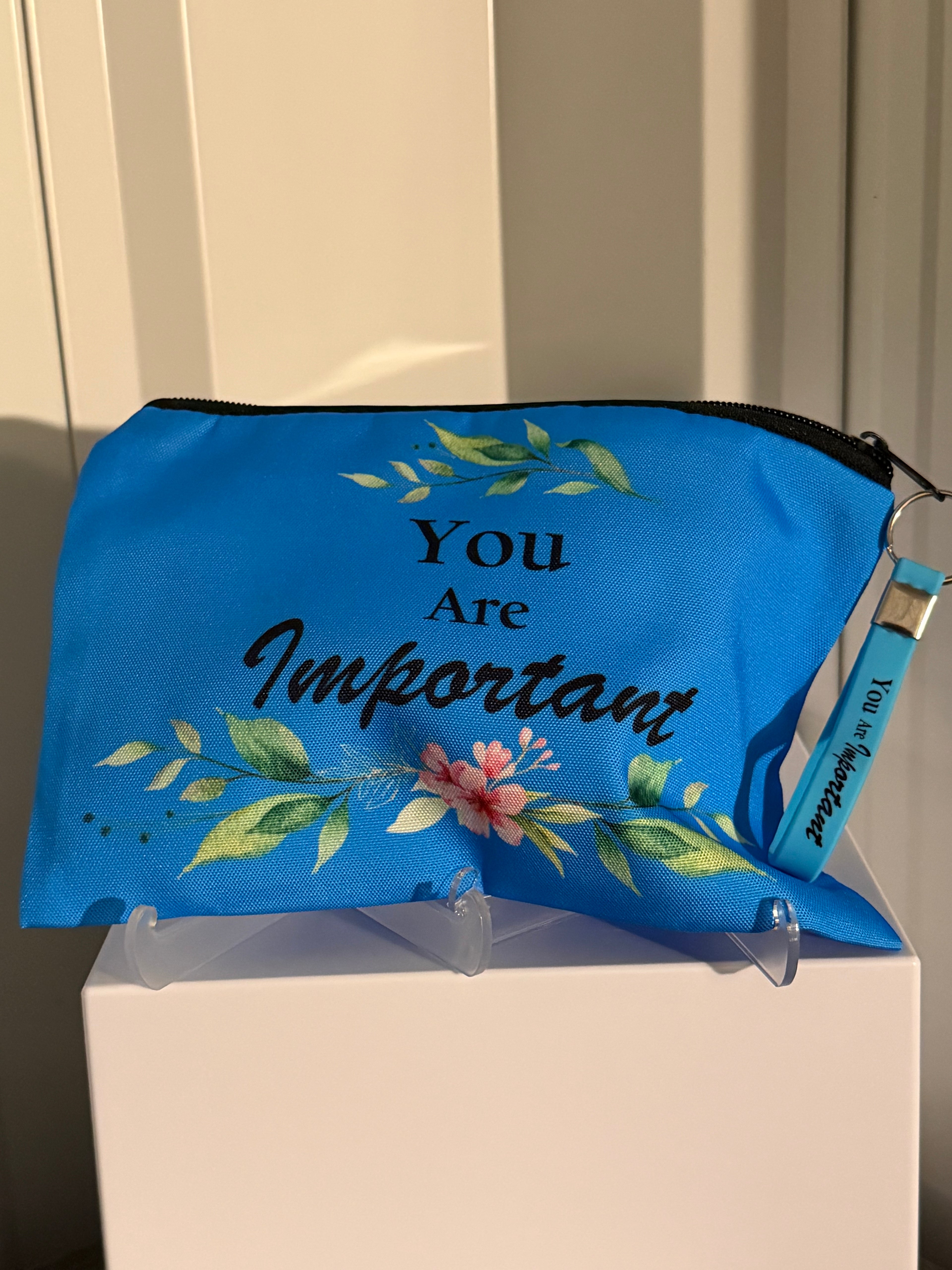 MOTIVATIONAL CANVAS MAKEUP BAG WITH KEYCHAIN