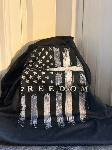 MENS AMERICAN FLAG AND CROSS FREEDOM SHIRT- LARGE