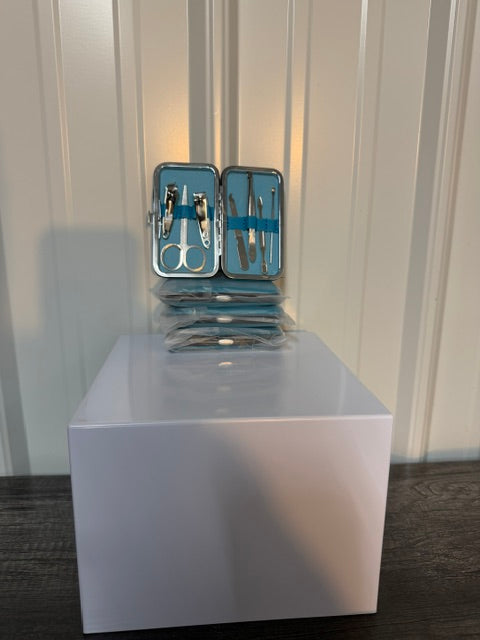 MANICURE SET