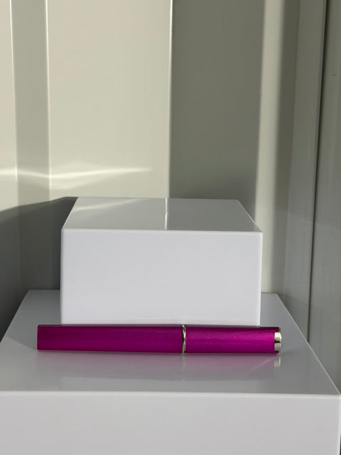 GLASS FINGERNAIL FILE