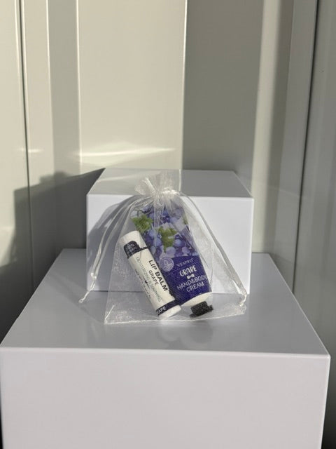 GRAPE LIP BALM/HAND CREAM SET