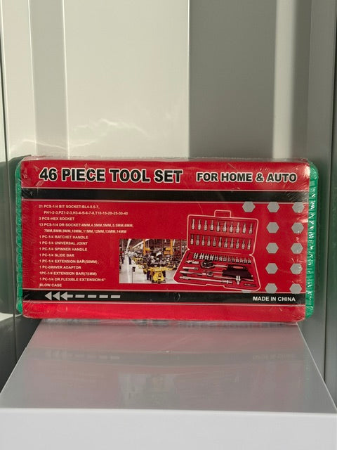 46 PIECE TOOL SET
