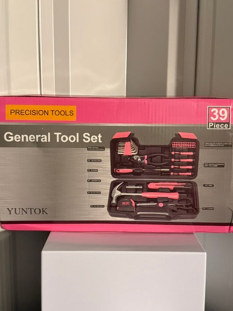 39 Piece Tool Set